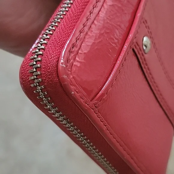COACH RED PATENT LEATHER Zip Around Wallet- Rare - Picture 6 of 13